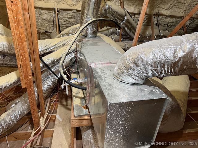 30 Lobo Lane, Lone Grove, OK 73443