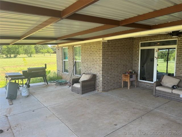 30 Lobo Lane, Lone Grove, OK 73443