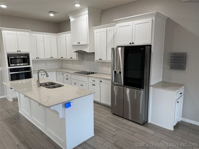 30 Lobo Lane, Lone Grove, OK 73443