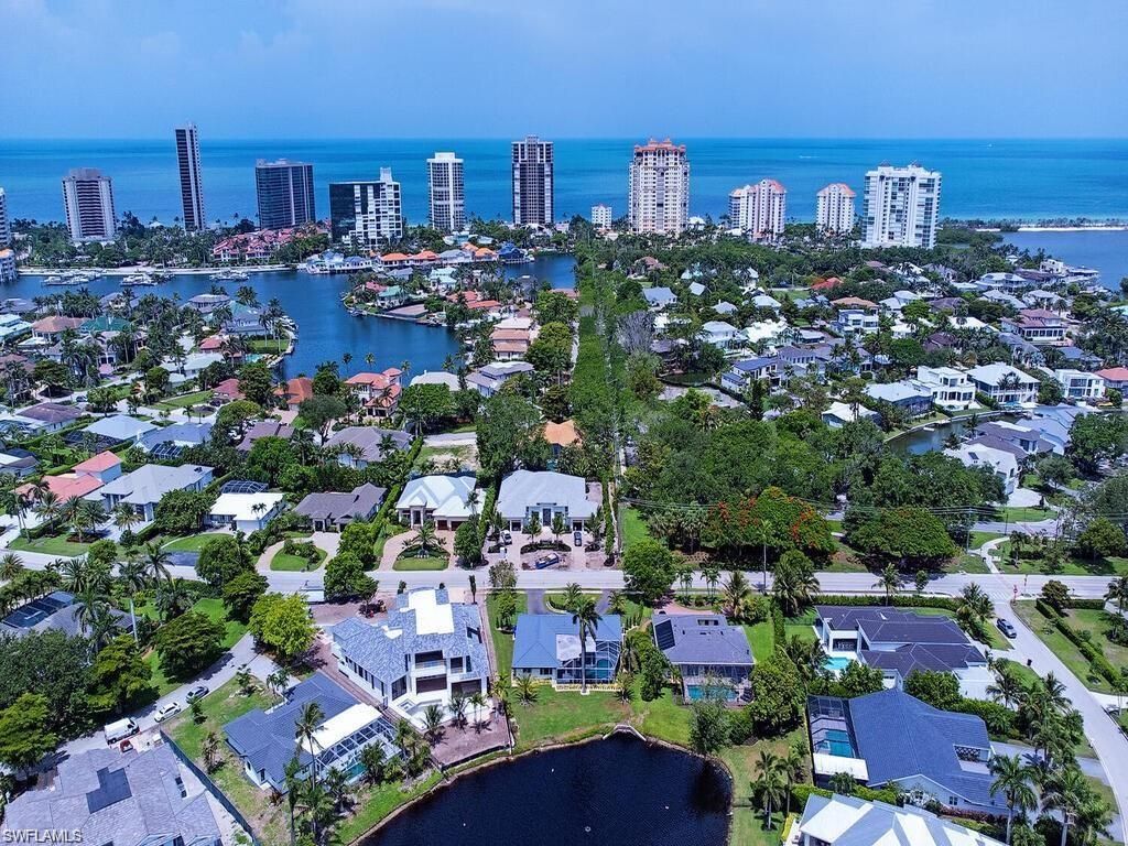 4856 CRAYTON RD, NAPLES, FL 34103 — photo 3