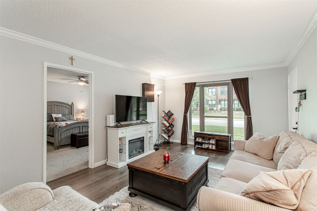 4816 Amesbury 127, Dallas, TX 75206