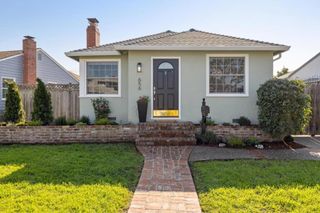 656 Magnolia Drive, San Mateo, CA 94402