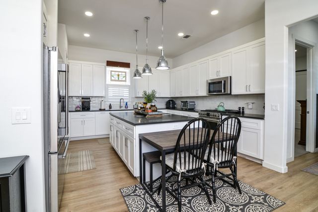 12014 Savannah Avenue, Lubbock, TX 79424