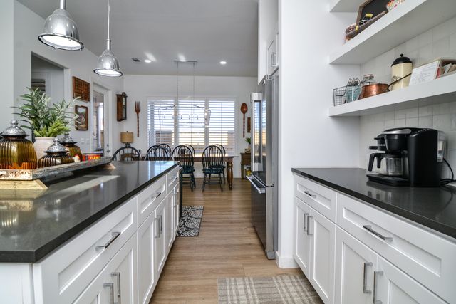 12014 Savannah Avenue, Lubbock, TX 79424