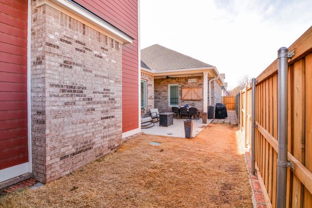 12014 Savannah Avenue, Lubbock, TX 79424