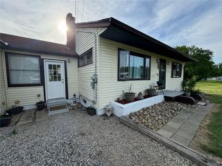 809 State Route 534 NW, Newton Falls, OH 44444