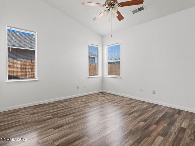 280 Fallen Leaf Lane, Fernley, NV 89408