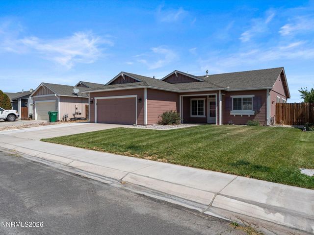 280 Fallen Leaf Lane, Fernley, NV 89408