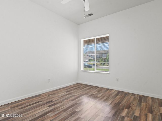 280 Fallen Leaf Lane, Fernley, NV 89408