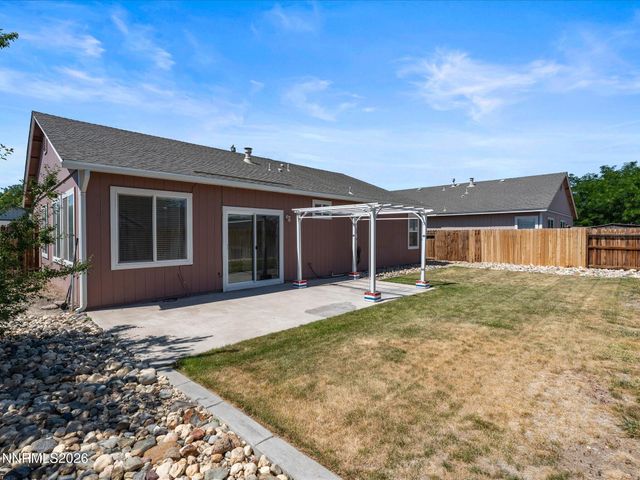 280 Fallen Leaf Lane, Fernley, NV 89408