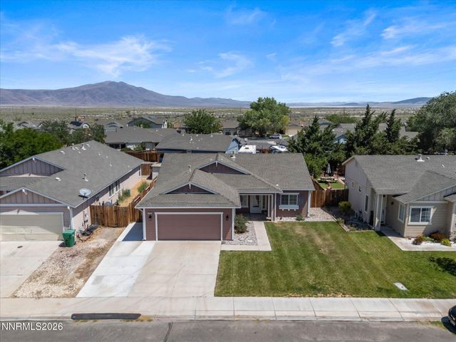 280 Fallen Leaf Lane, Fernley, NV 89408