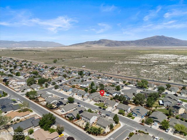 280 Fallen Leaf Lane, Fernley, NV 89408
