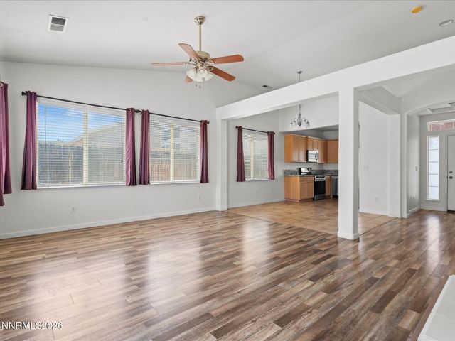 280 Fallen Leaf Lane, Fernley, NV 89408