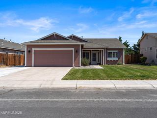 280 Fallen Leaf Lane, Fernley, NV 89408
