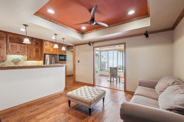 4312 Bellaire Drive S 203, Fort Worth, TX 76109