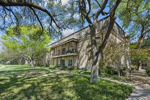 4312 Bellaire Drive S 203, Fort Worth, TX 76109