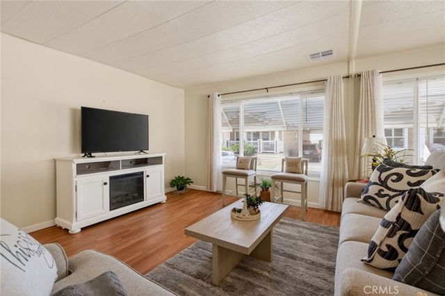 4000 Pierce 202, Riverside, CA 92505