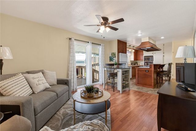 4000 Pierce 202, Riverside, CA 92505