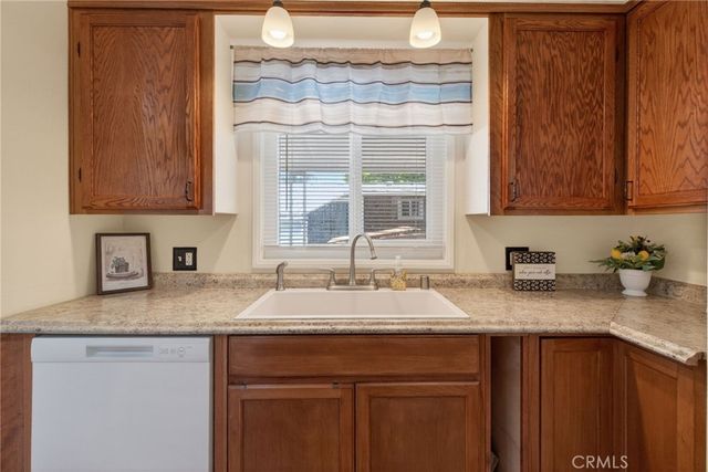 4000 Pierce 202, Riverside, CA 92505