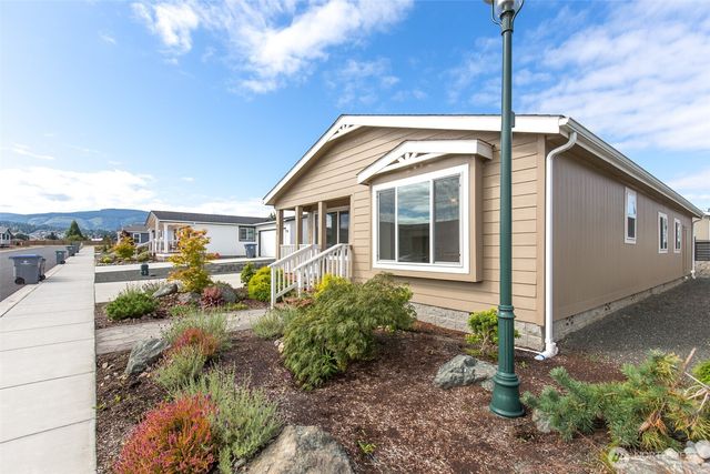 883 N Rock Rose Avenue, Sequim, WA 98382