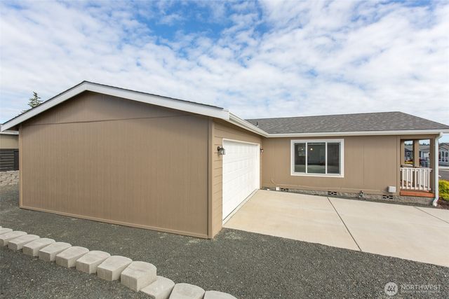 883 N Rock Rose Avenue, Sequim, WA 98382