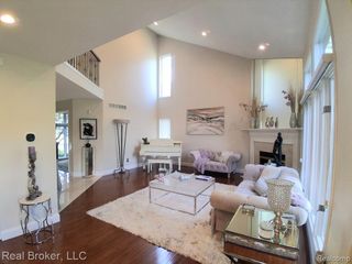 37814 Avon Lane, Farmington Hills, MI 48331