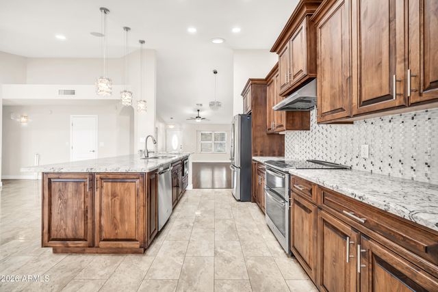 19002 N 12TH Place, Phoenix, AZ 85024