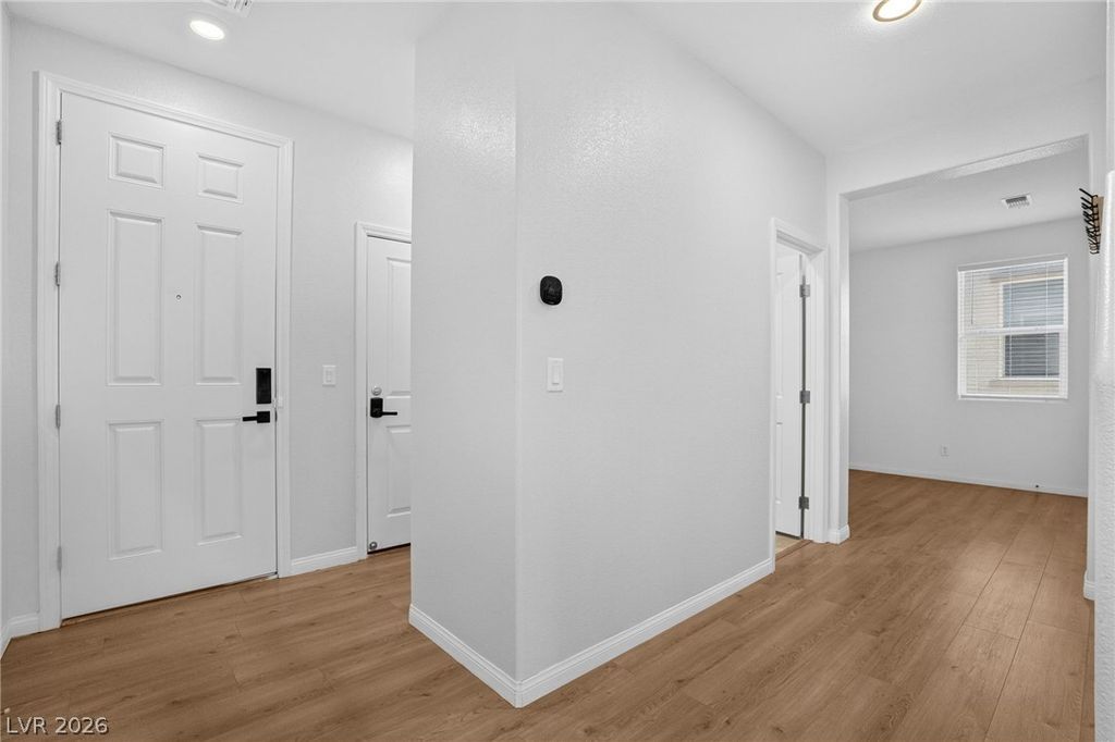 7700 Mojave Wind Avenue, Las Vegas, NV 89113 — photo 5