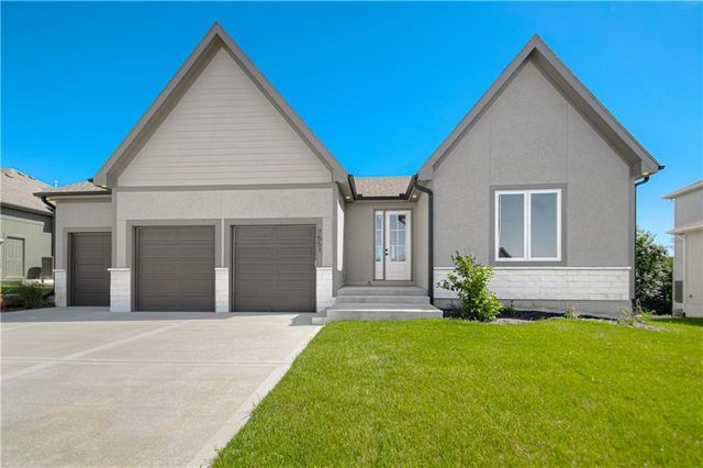 7551 NW Gower Avenue, Kansas City, MO 64151