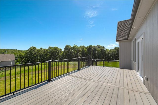 7551 NW Gower Avenue, Kansas City, MO 64151