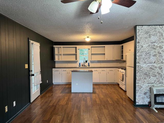 301 Lewallen Street, Arkadelphia, AR 71923