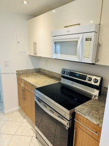 201 178th Dr 202, Sunny Isles Beach, FL 33160