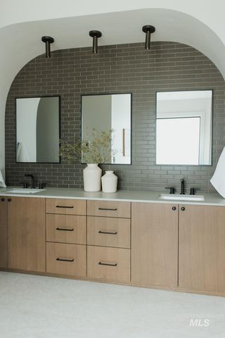445 Joy Avenue, Middleton, ID 83644