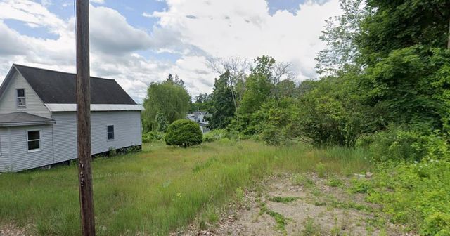 72 Chestnut Street, Franklin, NH 03235