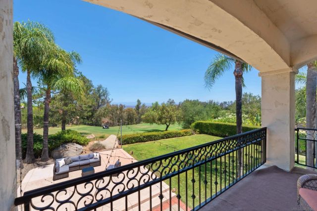 16527 N Woodson Dr, Ramona, CA 92065