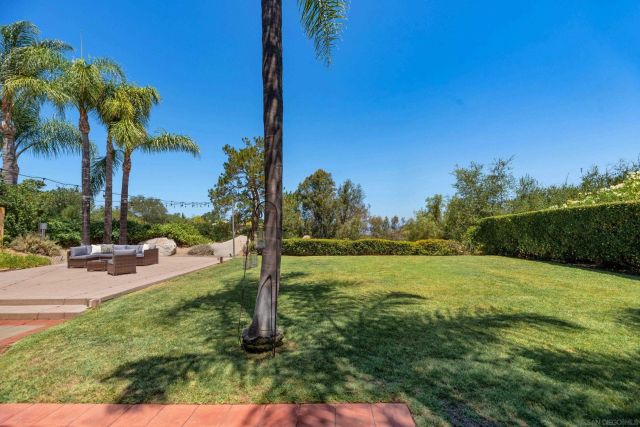 16527 N Woodson Dr, Ramona, CA 92065