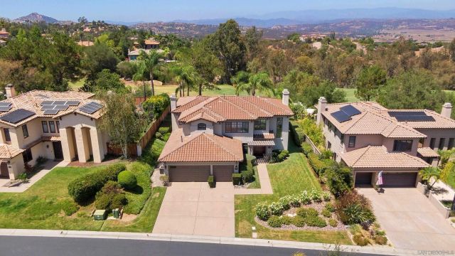 16527 N Woodson Dr, Ramona, CA 92065