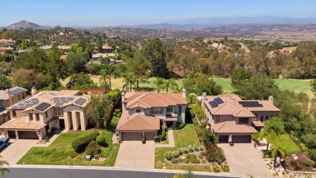 16527 N Woodson Dr, Ramona, CA 92065