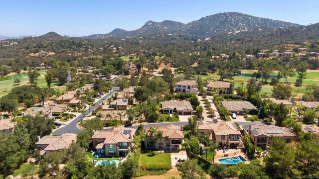 16527 N Woodson Dr, Ramona, CA 92065