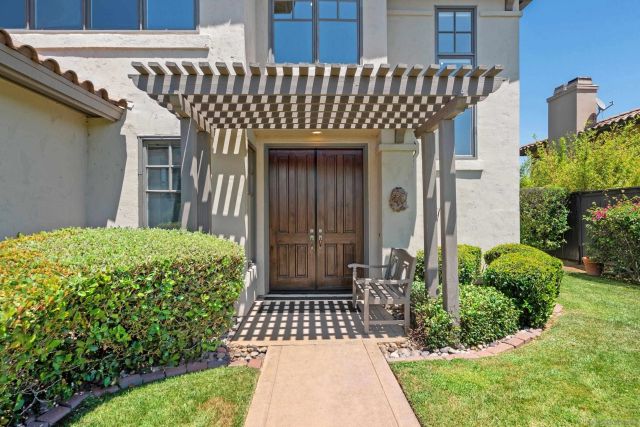 16527 N Woodson Dr, Ramona, CA 92065