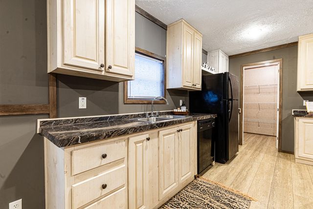 406 Butter Road, Bonneau, SC 29431