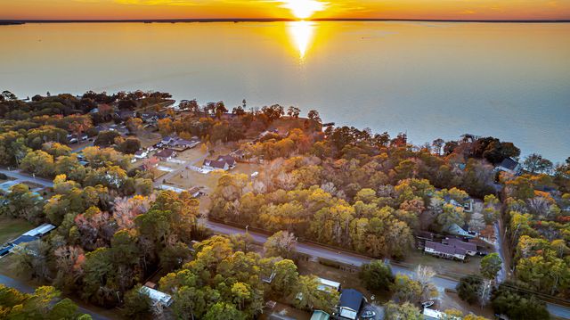 406 Butter Road, Bonneau, SC 29431