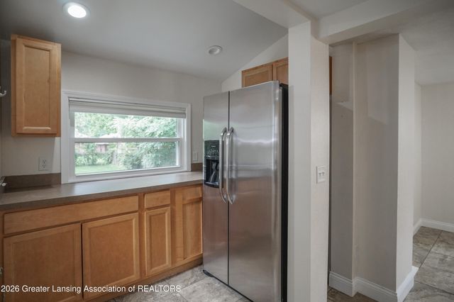 2217 Auburn Avenue, Holt, MI 48842