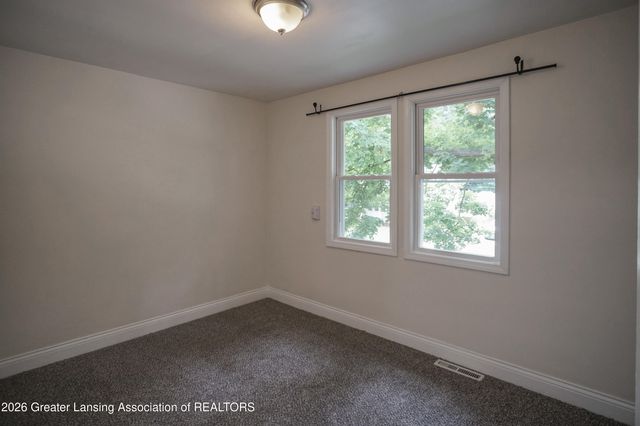 2217 Auburn Avenue, Holt, MI 48842