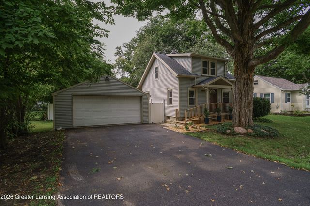 2217 Auburn Avenue, Holt, MI 48842