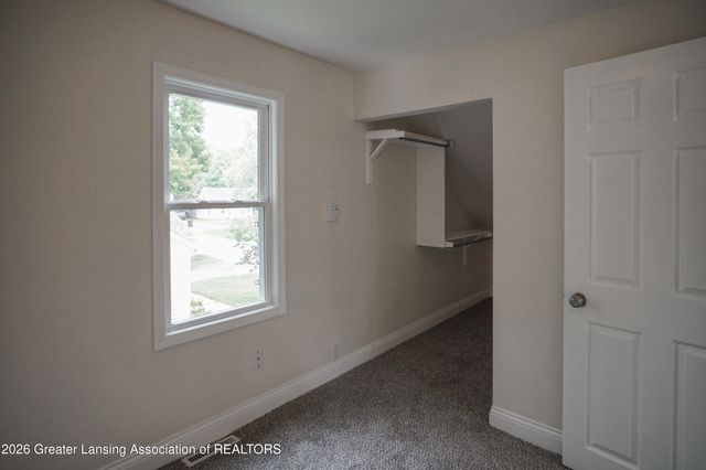 2217 Auburn Avenue, Holt, MI 48842