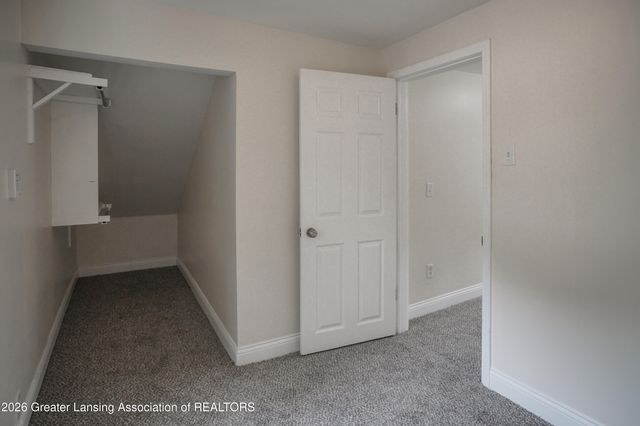 2217 Auburn Avenue, Holt, MI 48842