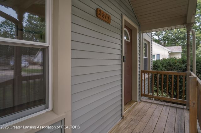 2217 Auburn Avenue, Holt, MI 48842