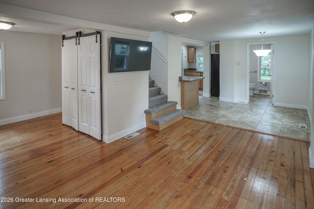 2217 Auburn Avenue, Holt, MI 48842