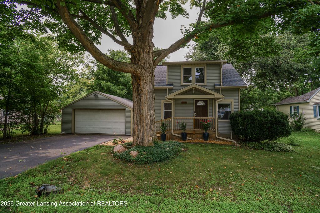 2217 Auburn Avenue, Holt, MI 48842